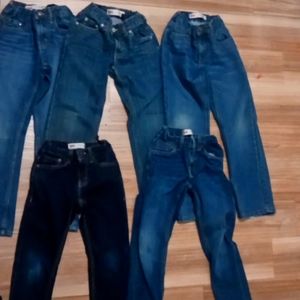 Lot of boys Levi jeans